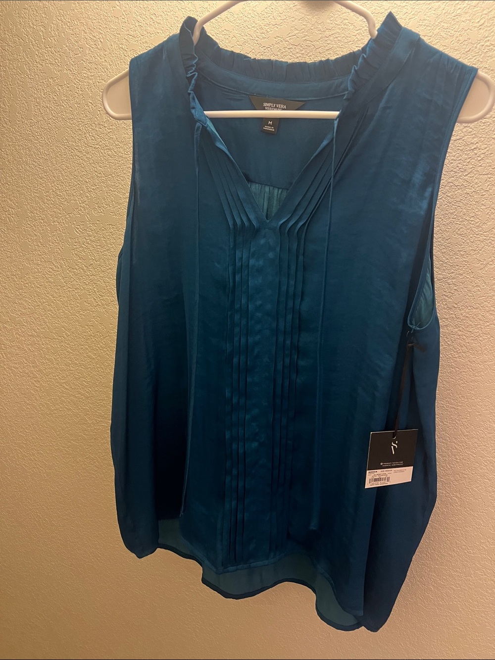 Simply Vera Vera Wang Teal Pintuck Satin Sleeveless Top